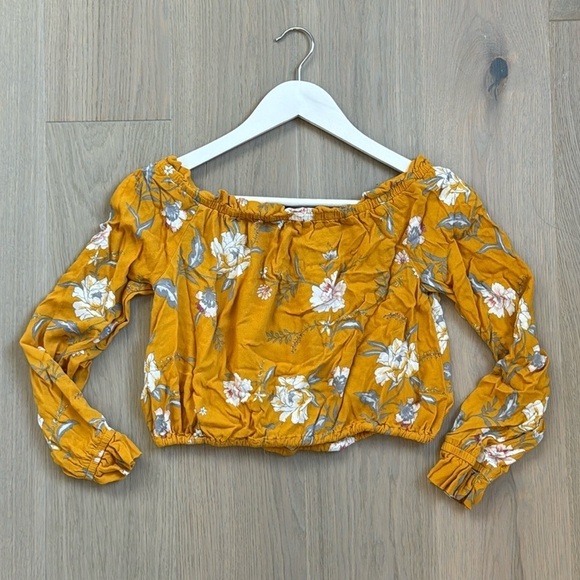 Kendall & Kylie Floral Off Shoulder Top XS - Picture 3 of 4